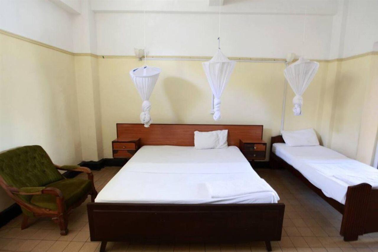New Palm Tree Hotel Mombasa Exterior foto