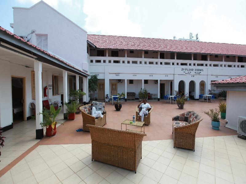 New Palm Tree Hotel Mombasa Exterior foto