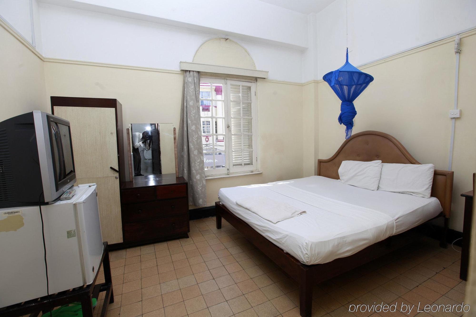 New Palm Tree Hotel Mombasa Exterior foto