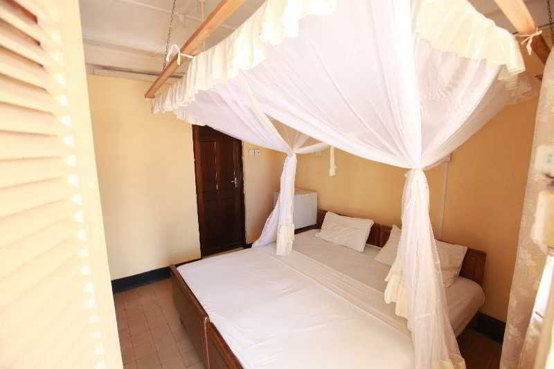 New Palm Tree Hotel Mombasa Exterior foto